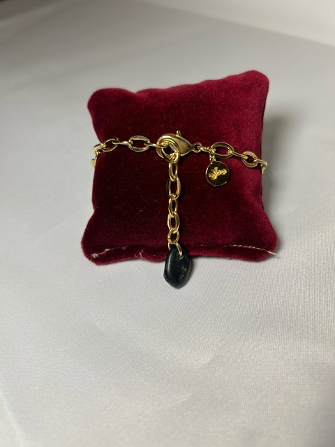Bracelet aux 4 pendentifs