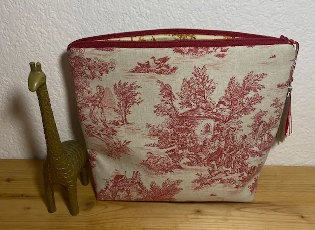 Pochette Toile de Jouy rouge – 24 cm