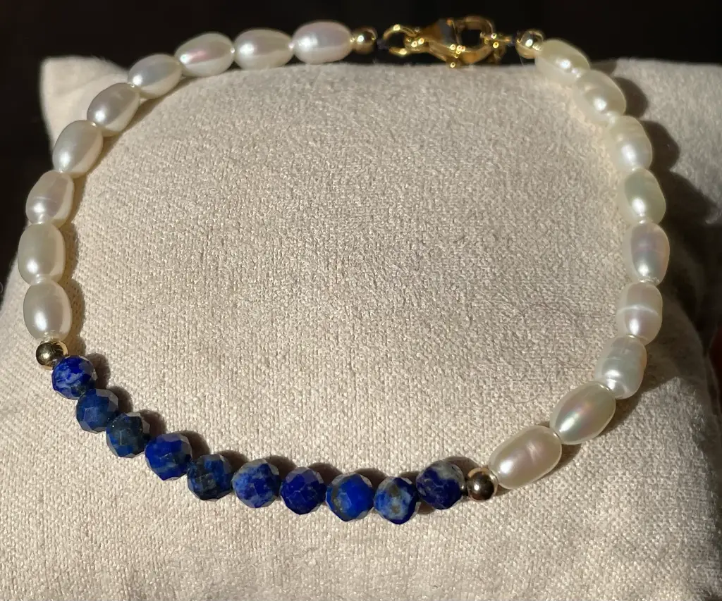 Bracelets en nylon avec perles d’eau douce et pierres naturelles