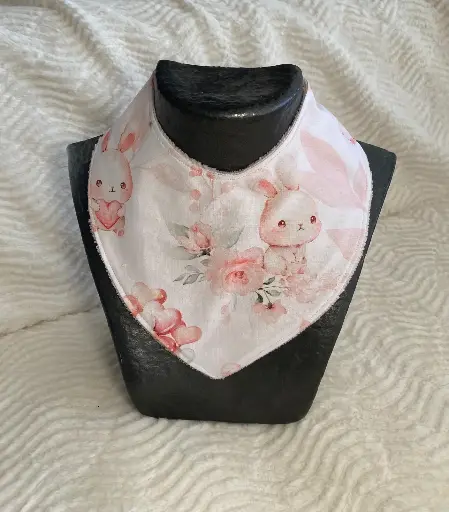 Bavoir bandana naissance à 1 an - Tissu imprimé lapinou et éponge de bambou