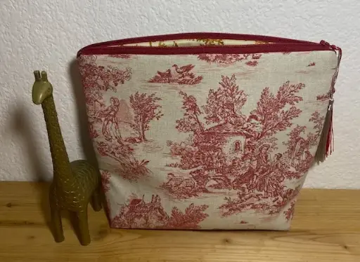 Pochette Toile de Jouy rouge – 24 cm