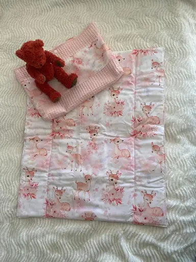Tapis à langer nomade avec pochette biches 