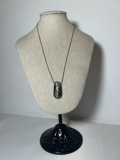 Ras du cou en chaîne plaqué or avec serpentine corse et pendentif Vierge ~40cm
